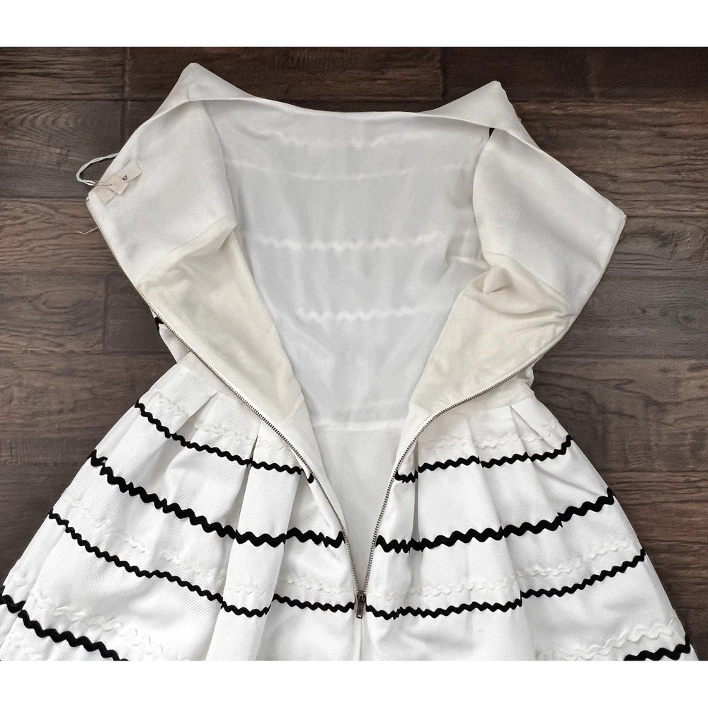 Freeway Women's Dress Monochrome Black White Ric Rac Striped Fit & Flare NWT Med - Picture 11 of 13